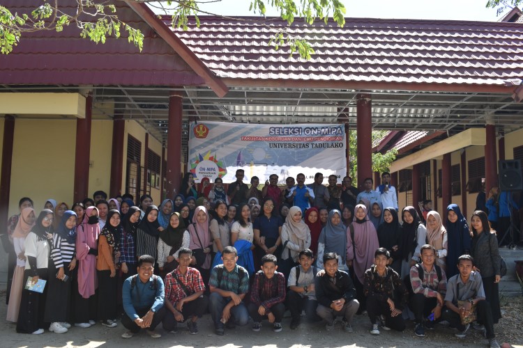 Mahasiswa Program Studi Pendidikan Kimia Mewakili Universitas Tadulako ke Ajang KN-MIPA PT di Tingkat Regional